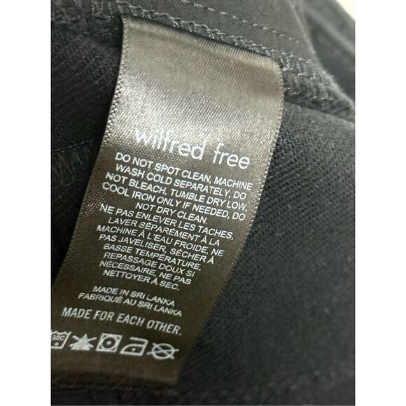 Aritzia Wilfred Free black modern cargo pants size 4 - Picture 7 of 8